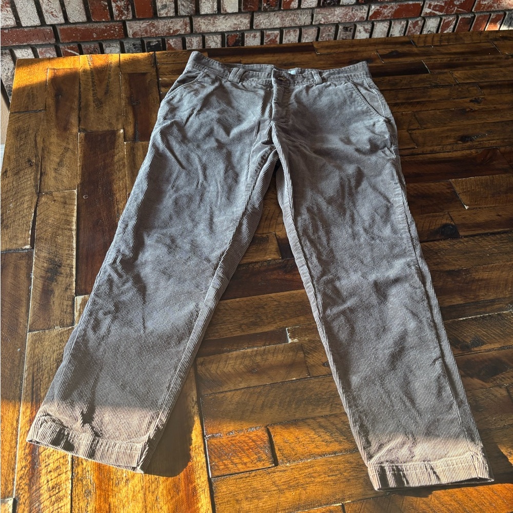 Stylish Women's Corduroy Jeans in Classic brown